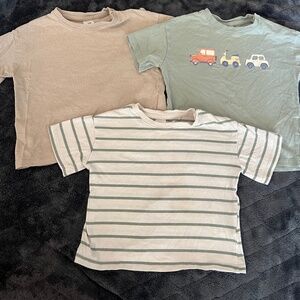 H&M T-shirt Bundle EUC with snap neck closure